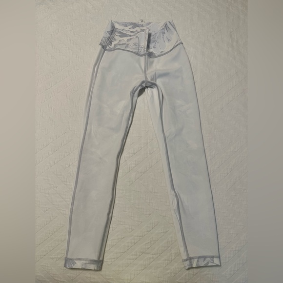 Lululemon Wunder Train High Rise 25” - Picture 12 of 14